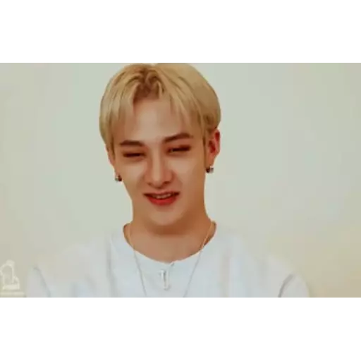 สติกเกอร์